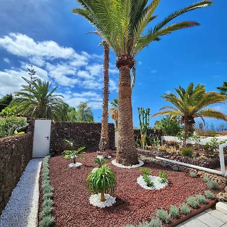 Lejlighed Beautiful House With Mountain And Ocean View