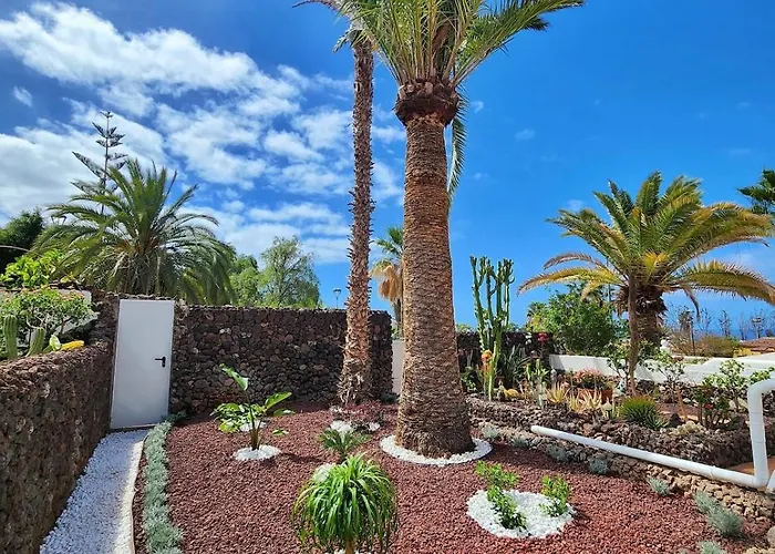 Daire Beautiful House With Mountain And Ocean View