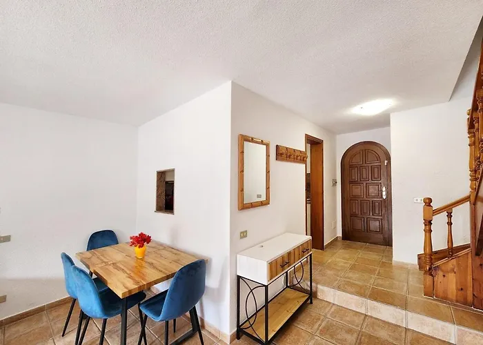 Beautiful House With Mountain And Ocean View Appartamento *